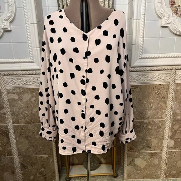 Unbranded. Size 2X. Blush Polka Dot V-neck Button Up Blouse. Ruffle. B86 - Picture 6 of 6